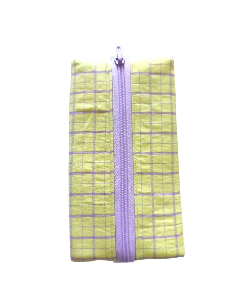 Estuche con elástico para fundas de solapas o para libros 